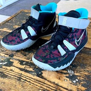 Nike Kyrie 7 “Pixel Camo”